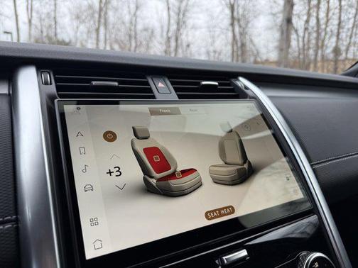 2024 Land Rover Discovery P360 Dynamic SE