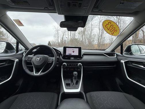 Ice Cap 2023 Toyota RAV4 XLE