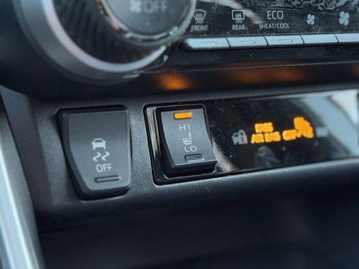 2023 Toyota RAV4 Prime SE