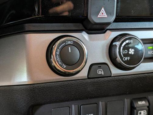 2018 Toyota Tacoma SR5