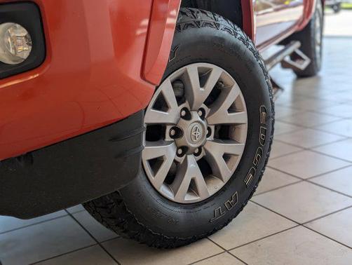 2018 Toyota Tacoma SR5