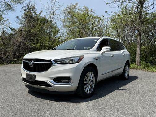 White Frost Tricoat 2018 Buick Enclave Essence