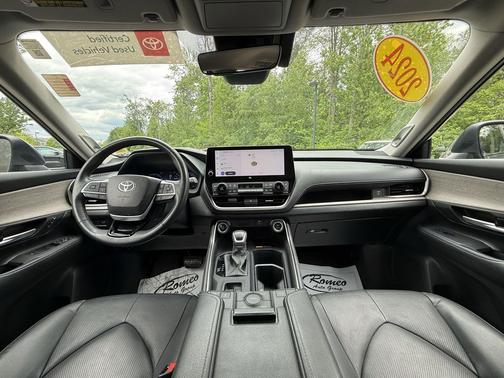 Storm Cloud 2024 Toyota Grand Highlander Limited