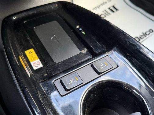 2019 Toyota Prius XLE