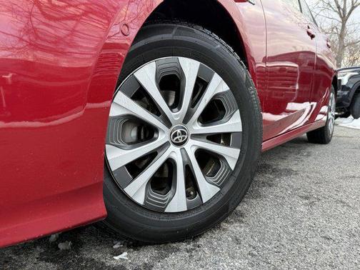 2019 Toyota Prius XLE