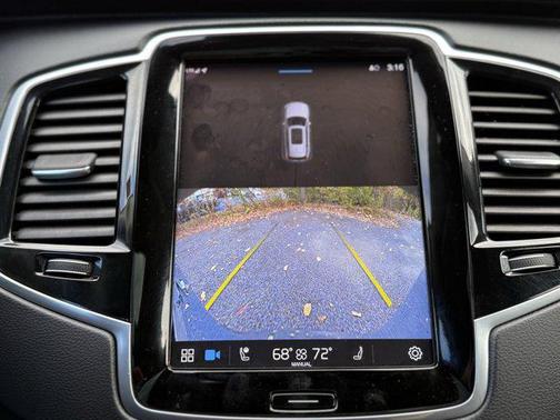 2023 Volvo XC90 B6 Ultimate 7-Seater