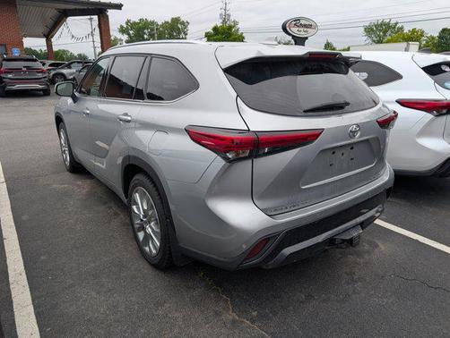 2022 Toyota Highlander Limited