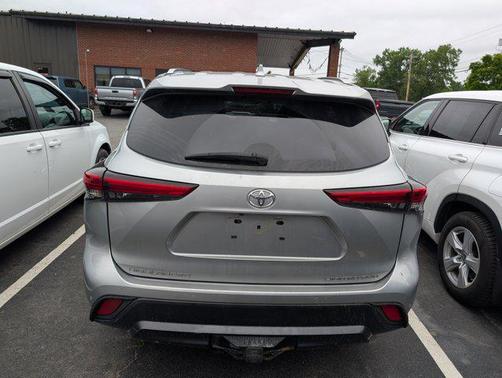 2022 Toyota Highlander Limited