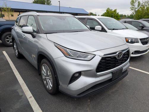 2022 Toyota Highlander Limited