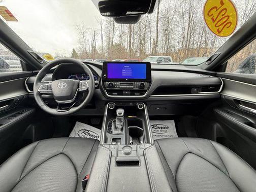 Wind Chill Pearl 2025 Toyota Grand Highlander Hybrid Nightshade Edition