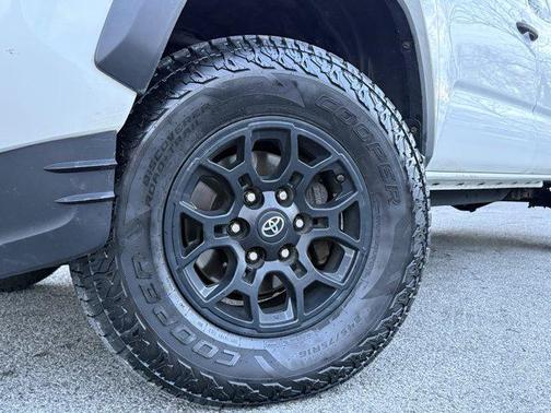 2019 Toyota Tacoma SR