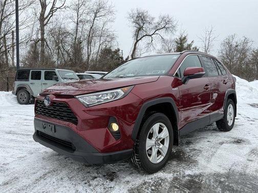 2021 Toyota RAV4 Hybrid XLE