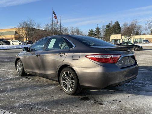 2017 Toyota Camry SE