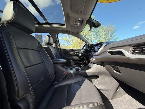 Summit White 2020 GMC Terrain SLT
