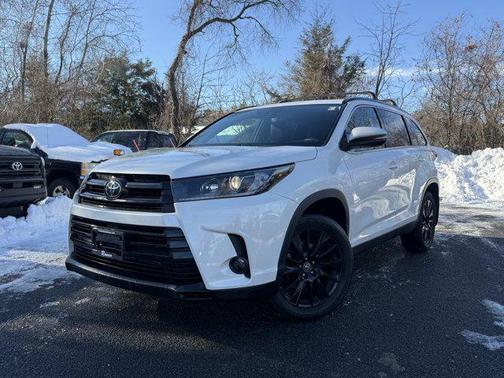 2019 Toyota Highlander SE