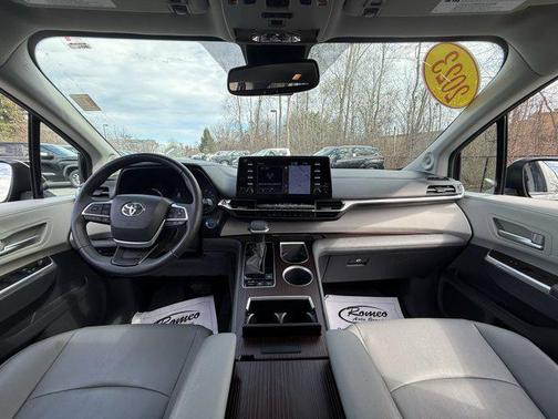Predawn Gray Mica 2023 Toyota Sienna XLE