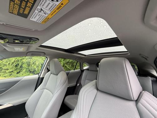Coastal Gray Metallic 2022 Toyota Venza Limited
