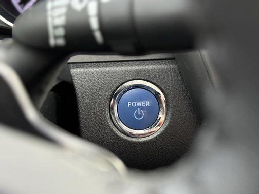 2019 Toyota Camry Hybrid SE