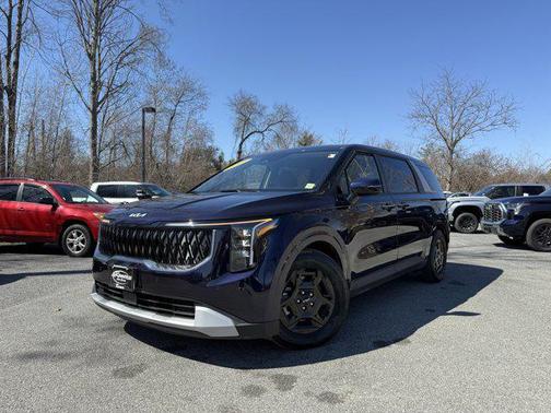 2025 Kia Carnival LX