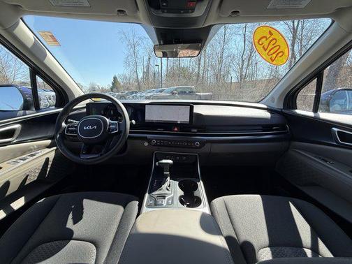 2025 Kia Carnival LX