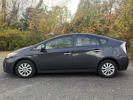 2012 Toyota Prius Plug-in Advanced