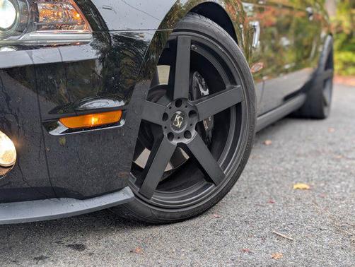 2011 Ford Shelby GT500 Base