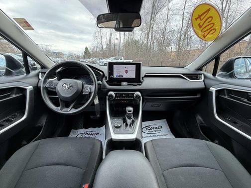 2024 Toyota RAV4 Hybrid LE