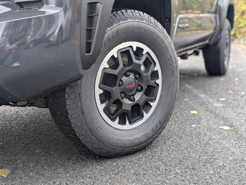 2025 Toyota Tacoma TRD Off-Road