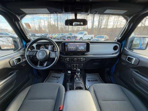 2025 Jeep Gladiator Nighthawk