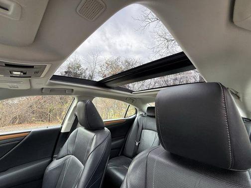 2019 Lexus ES 350 Ultra Luxury