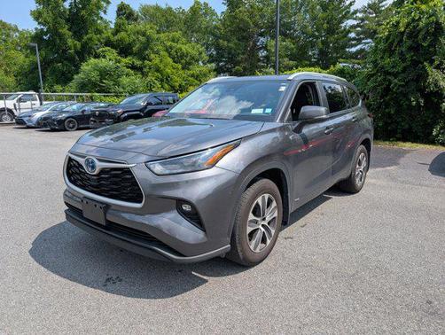 2024 Toyota Highlander Hybrid XLE