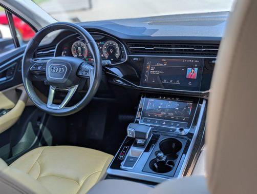 2021 Audi Q7 45 Premium