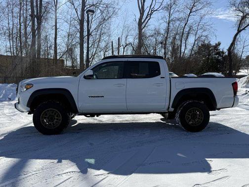 2022 Toyota Tacoma SR5