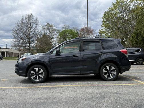 Dark Gray Metallic 2018 Subaru Forester 2.5i Premium