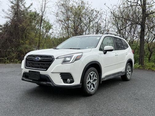 Crystal White Pearl 2023 Subaru Forester Premium
