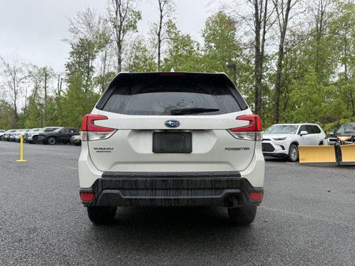 Crystal White Pearl 2023 Subaru Forester Premium