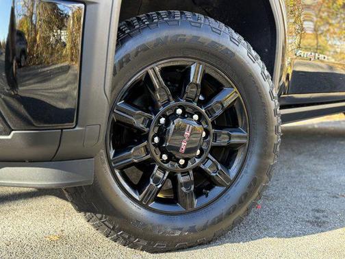 2024 GMC Sierra 2500 AT4