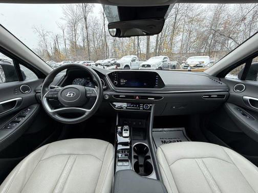 2022 Hyundai SONATA Limited