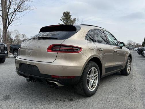 2017 Porsche Macan Base
