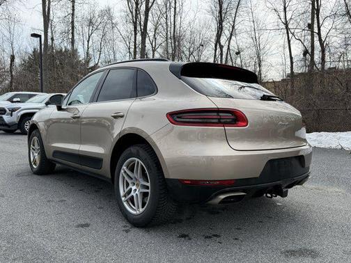 2017 Porsche Macan Base