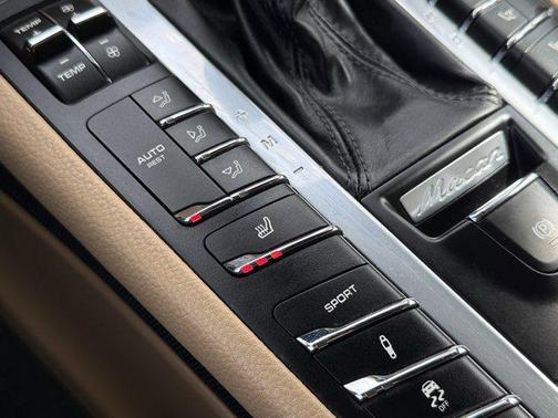 Palladium Metallic 2017 Porsche Macan Macan