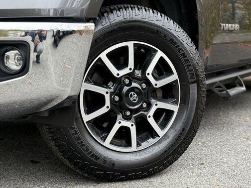 2020 Toyota Tundra SR5