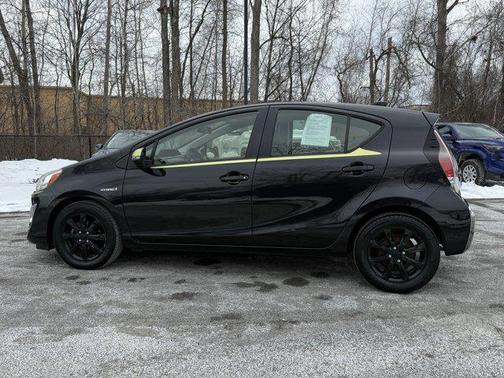 2016 Toyota Prius c Four