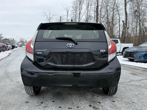 2016 Toyota Prius c Four