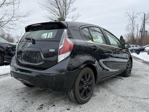 2016 Toyota Prius c Four
