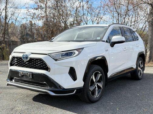 2021 Toyota RAV4 Prime SE