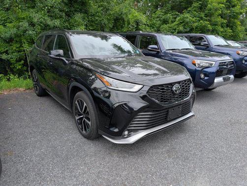 2022 Toyota Highlander XSE
