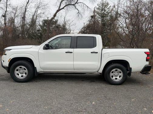 2023 Nissan Frontier S