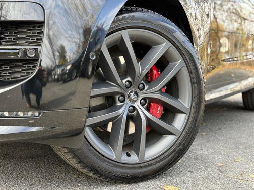 2024 Land Rover Range Rover Sport SE