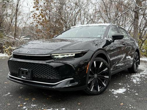 2023 Toyota Crown Platinum